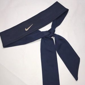 Nike tie headband